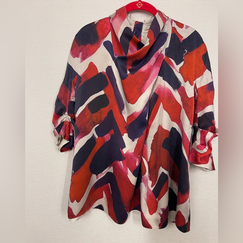 Armani Collezioni Abstract Patterned Women's Top - image 1